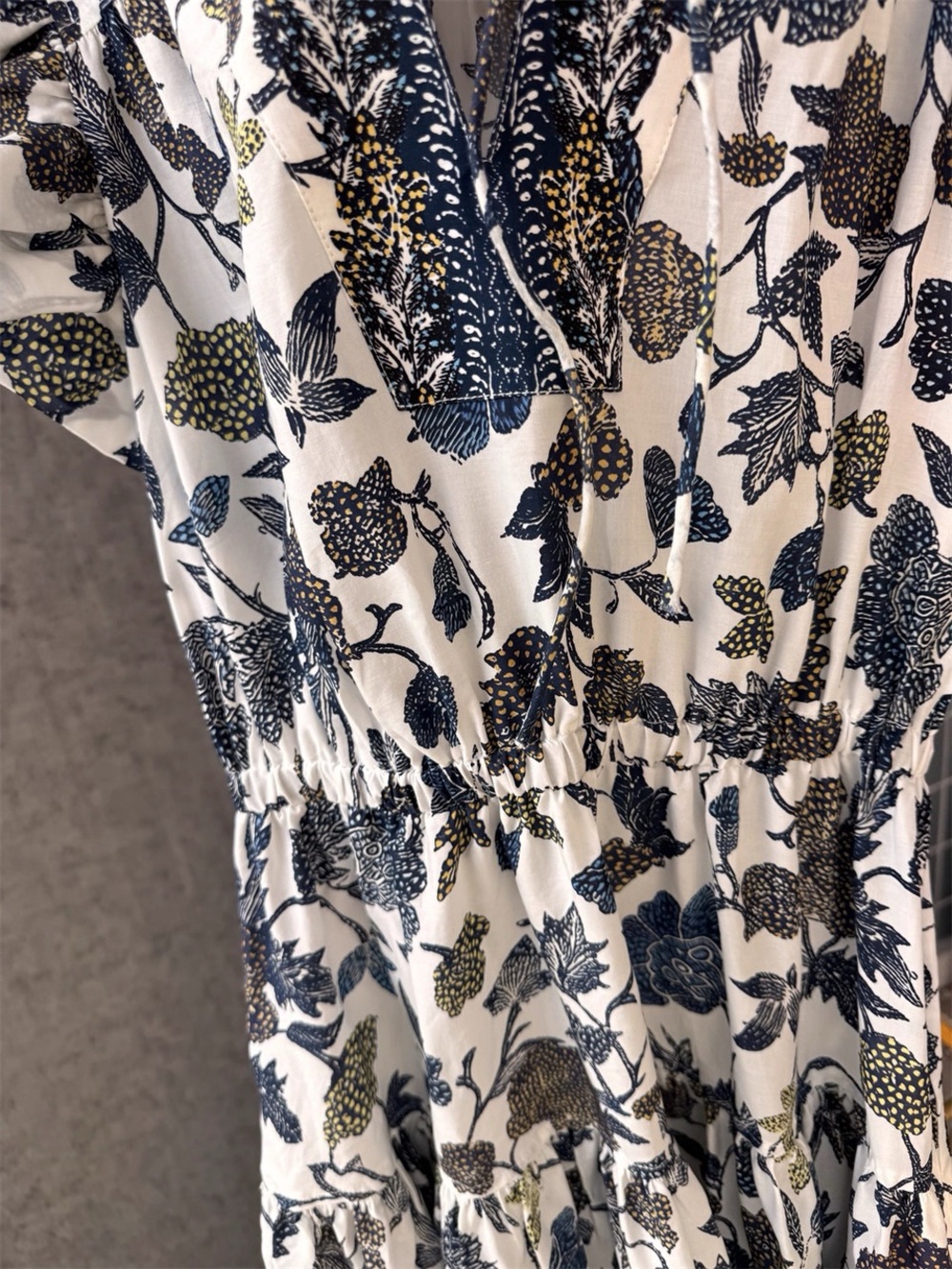 ULLA JOHNSON Kairi flutter sleeve midi dress, US2 4 6 8 - Picture 6 of 8